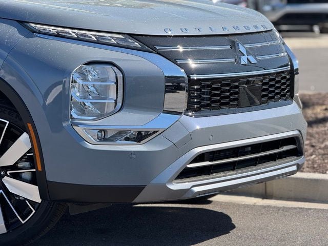 2026 Mitsubishi Outlander Base