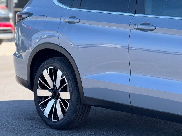 2026 Mitsubishi Outlander Base