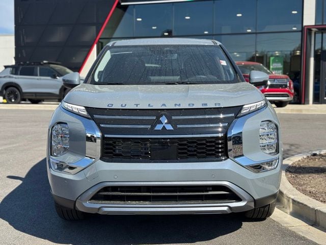 2026 Mitsubishi Outlander Base