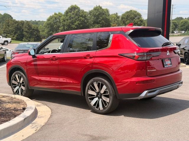 2026 Mitsubishi Outlander SE