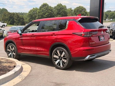 2026 Mitsubishi Outlander SE