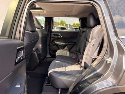 2026 Mitsubishi Outlander SE