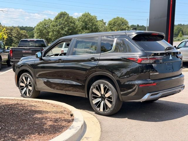 2026 Mitsubishi Outlander SE
