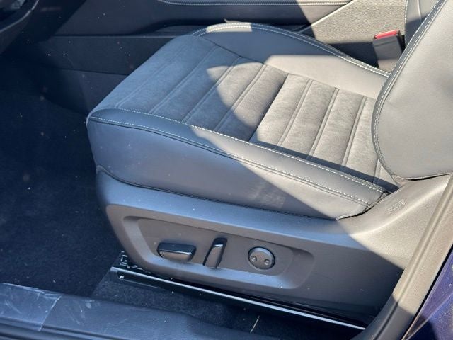 2026 Mitsubishi Outlander Base