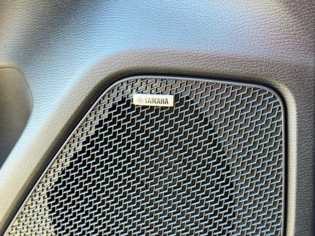 2026 Mitsubishi Outlander Base