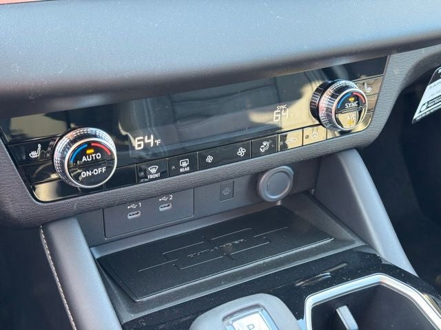 2026 Mitsubishi Outlander Base