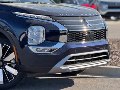 2026 Mitsubishi Outlander Base