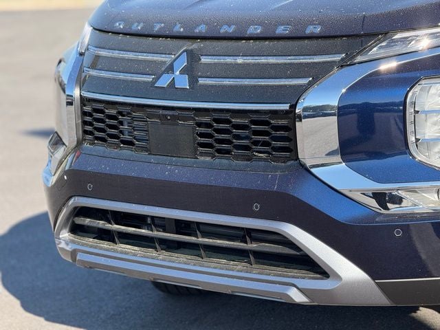 2026 Mitsubishi Outlander Base