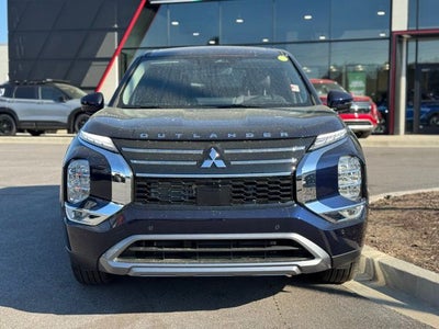 2026 Mitsubishi Outlander Base