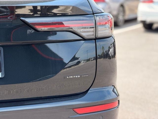 2026 Mitsubishi Outlander LE