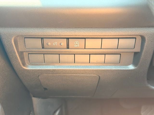 2026 Mitsubishi Outlander LE
