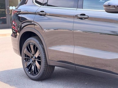 2026 Mitsubishi Outlander LE