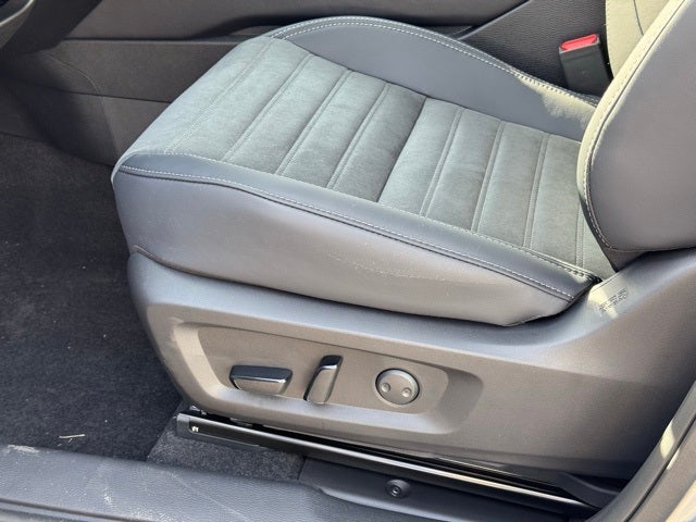 2026 Mitsubishi Outlander Base