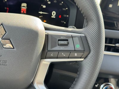 2026 Mitsubishi Outlander Base