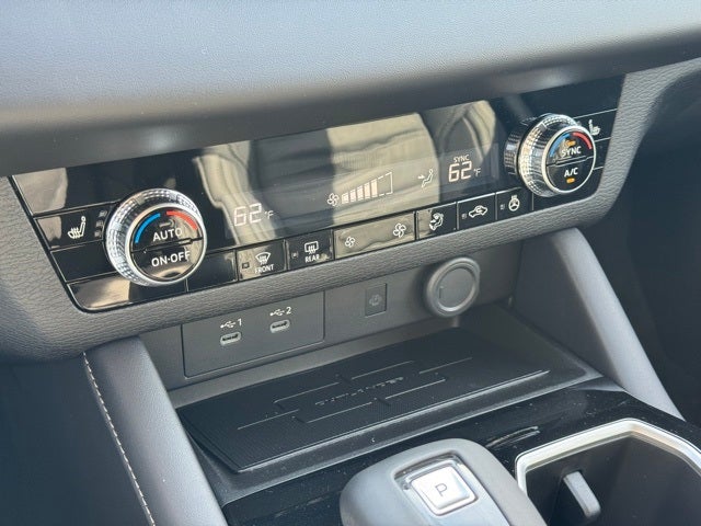 2026 Mitsubishi Outlander Base