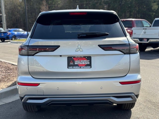 2026 Mitsubishi Outlander Base