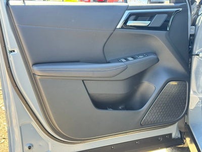 2026 Mitsubishi Outlander Base