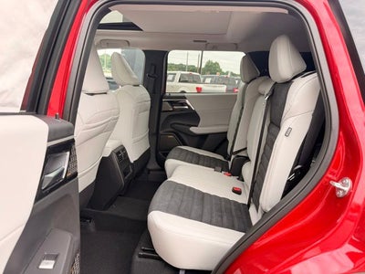 2026 Mitsubishi Outlander SE