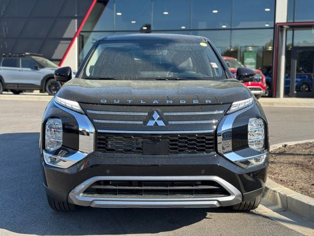 2026 Mitsubishi Outlander Base