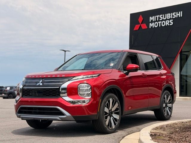 2026 Mitsubishi Outlander SE