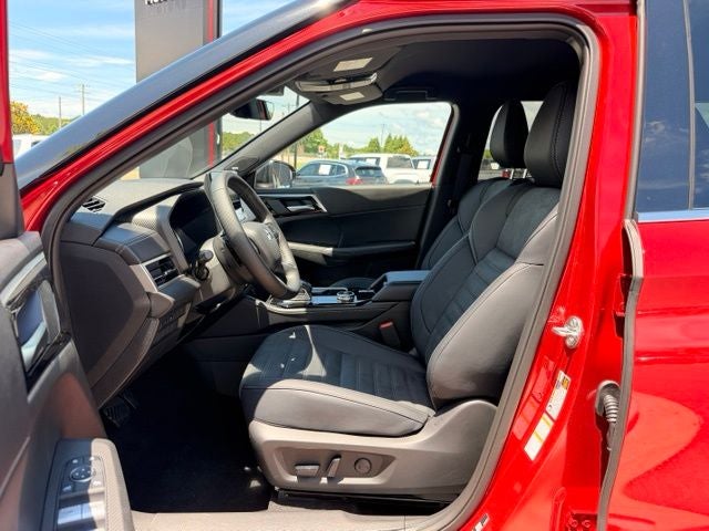 2026 Mitsubishi Outlander LE