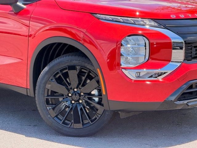 2026 Mitsubishi Outlander LE