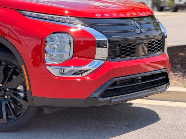 2026 Mitsubishi Outlander LE