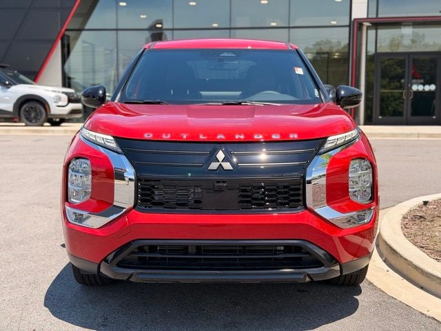2026 Mitsubishi Outlander LE