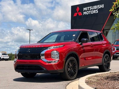 2026 Mitsubishi Outlander LE