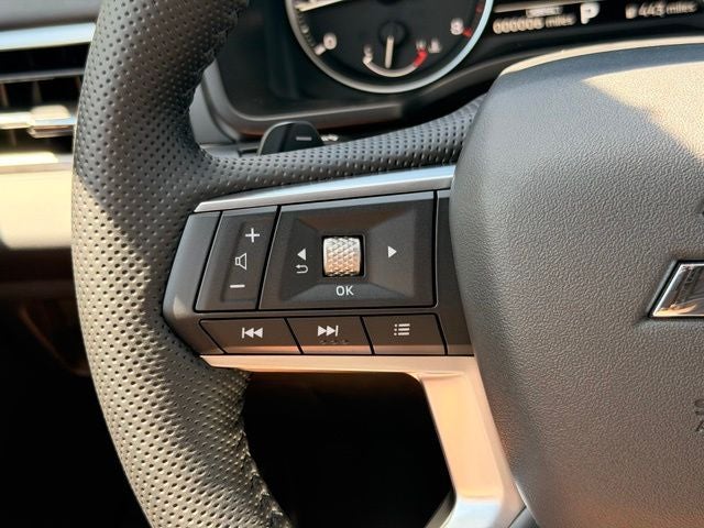 2026 Mitsubishi Outlander LE