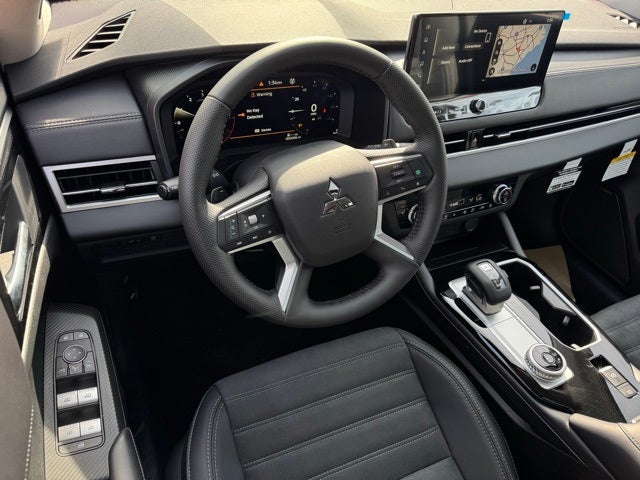 2026 Mitsubishi Outlander Base