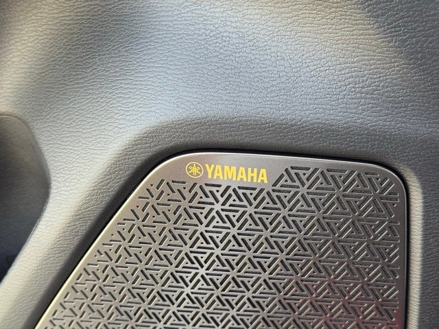 2026 Mitsubishi Outlander Base