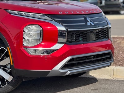 2026 Mitsubishi Outlander Base