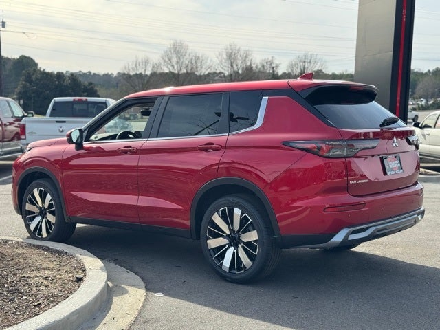 2026 Mitsubishi Outlander Base