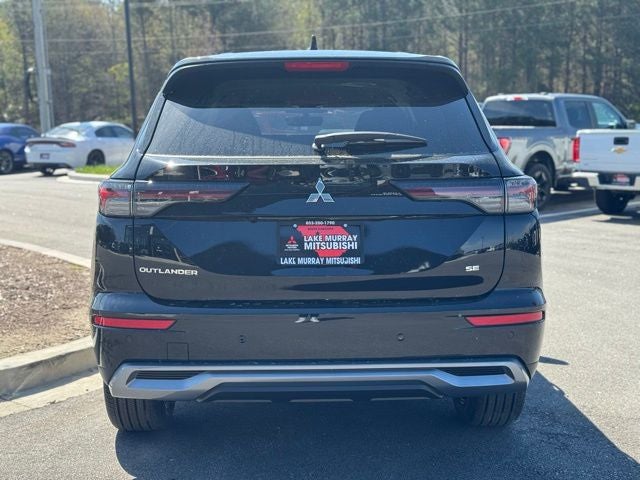 2026 Mitsubishi Outlander Base