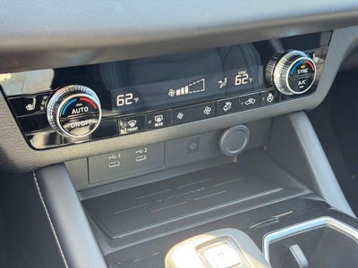 2026 Mitsubishi Outlander Base