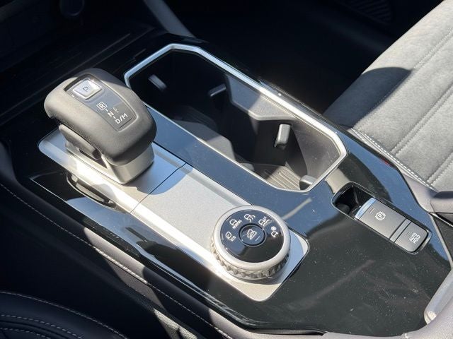 2026 Mitsubishi Outlander Base