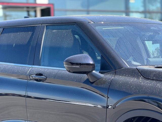 2026 Mitsubishi Outlander Base