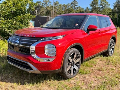 2026 Mitsubishi Outlander SE