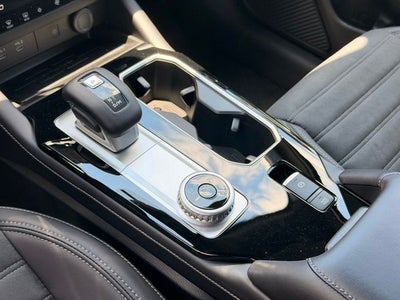 2026 Mitsubishi Outlander LE