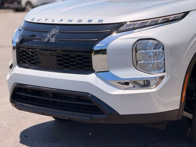 2026 Mitsubishi Outlander LE