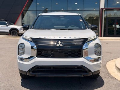 2026 Mitsubishi Outlander LE