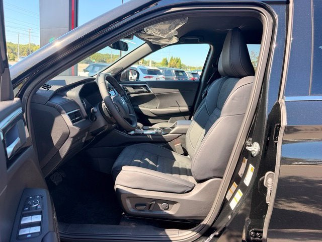 2026 Mitsubishi Outlander LE