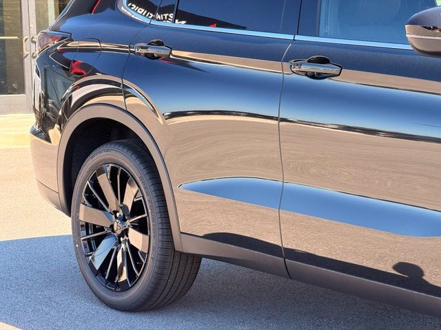 2026 Mitsubishi Outlander LE