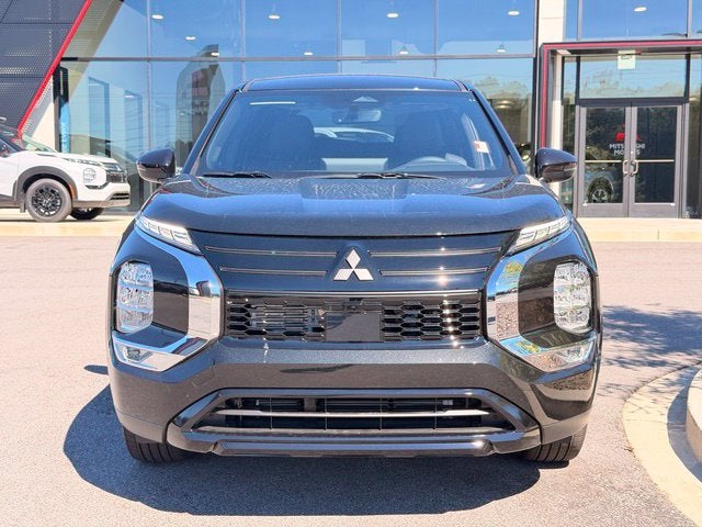 2026 Mitsubishi Outlander LE