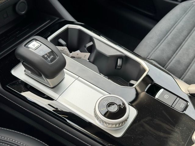 2026 Mitsubishi Outlander Base