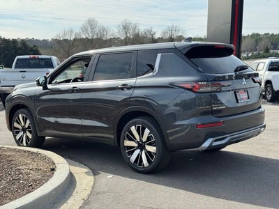 2026 Mitsubishi Outlander Base