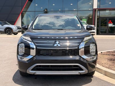 2026 Mitsubishi Outlander SE