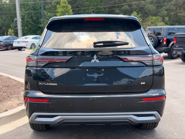 2026 Mitsubishi Outlander SE