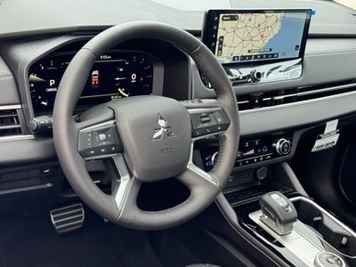 2025 Mitsubishi Outlander SEL